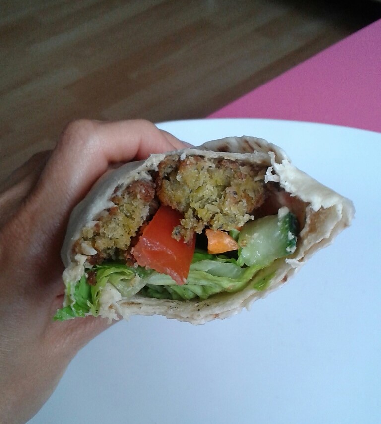 Falafelwrapmitsalat (5).jpg