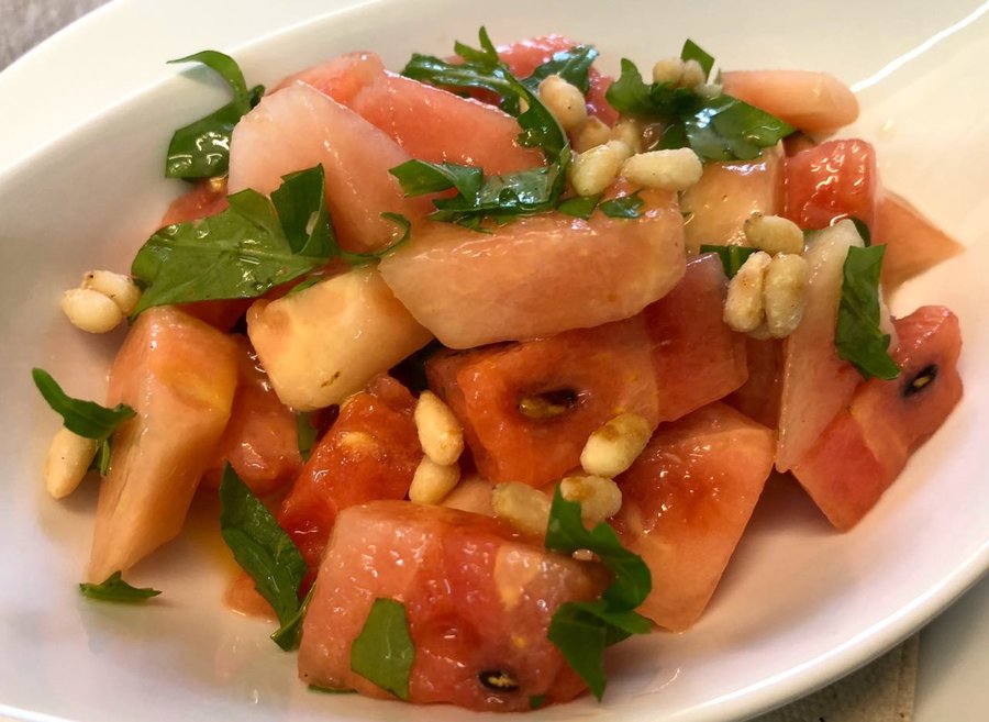 Melonen-Limettensalat mit Rucola und Pinienkernen.jpg