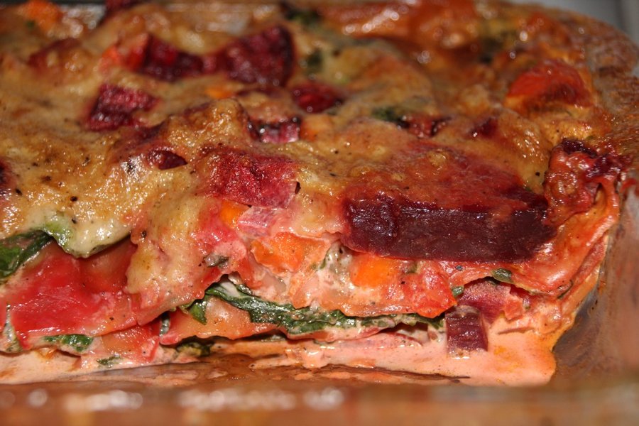 Pizza rote Bete Spinat (2).JPG