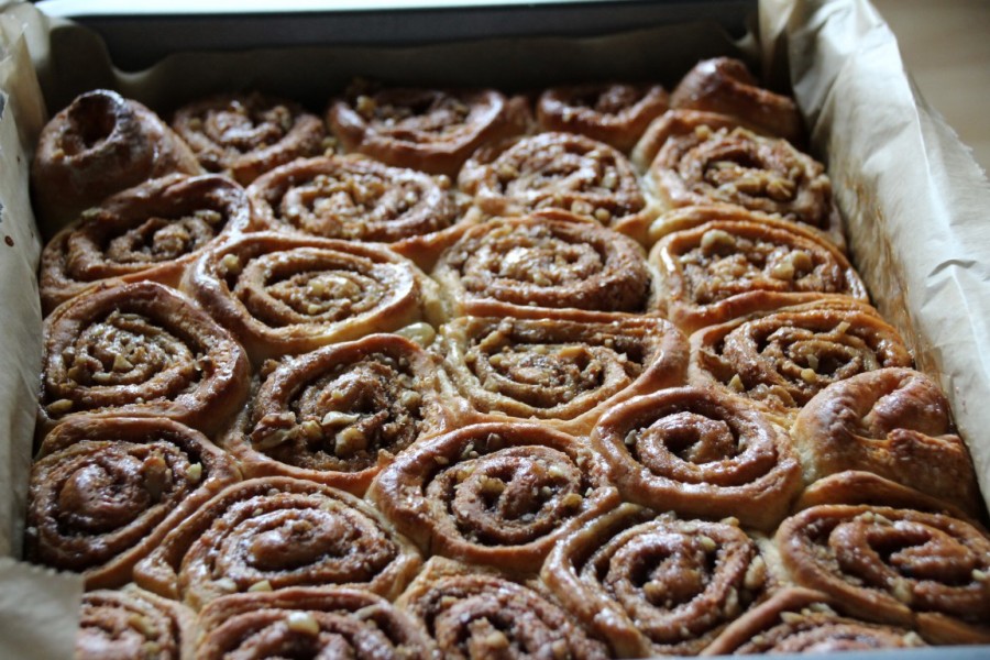 CinnamonBuns (5).JPG