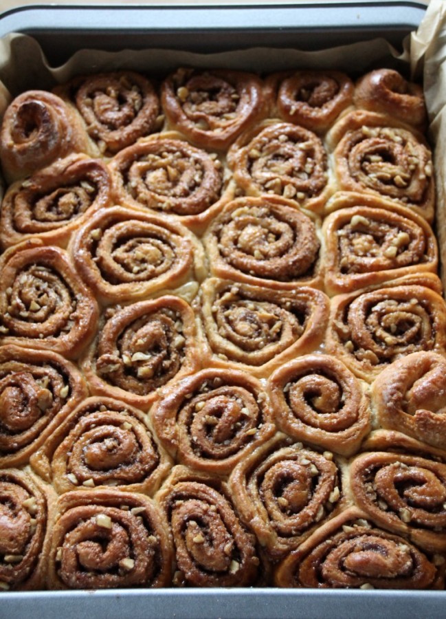 CinnamonBuns (6).JPG