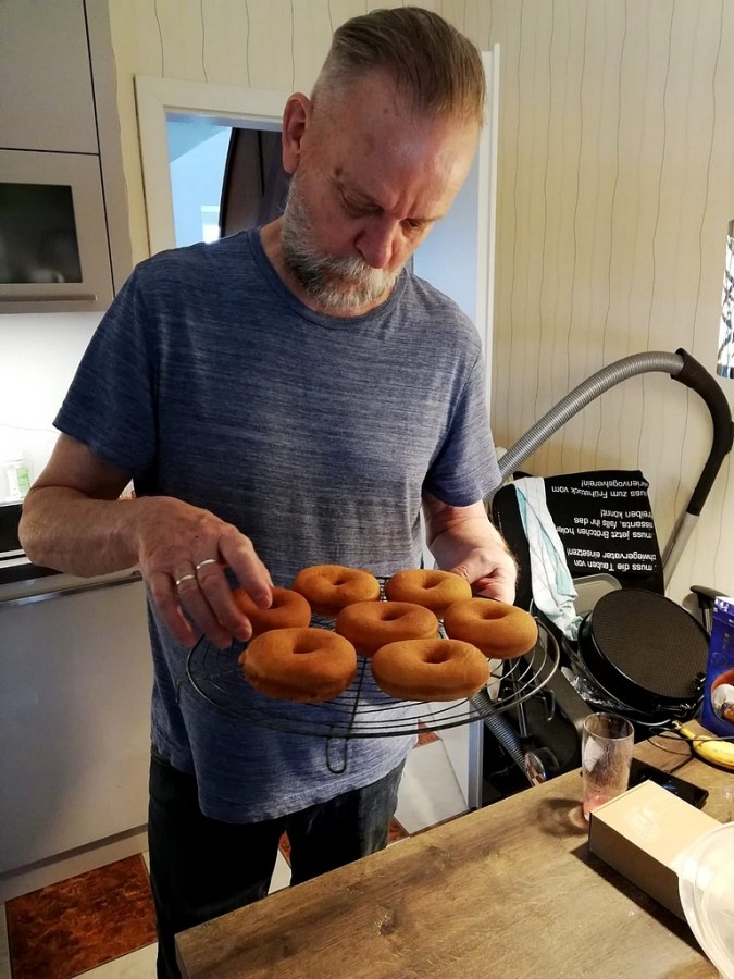 Donuts_1a.jpg