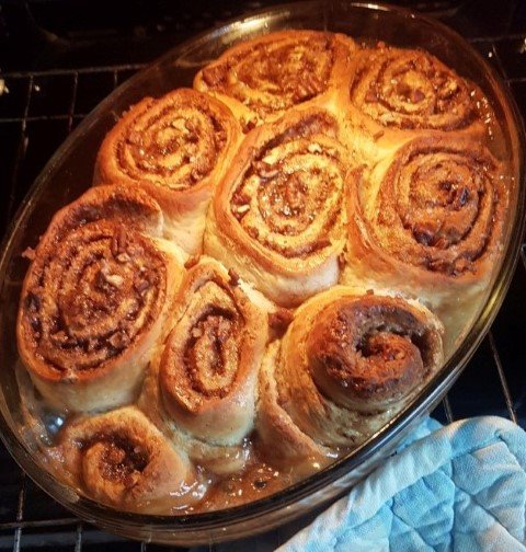 CinnamonBuns (2).jpg